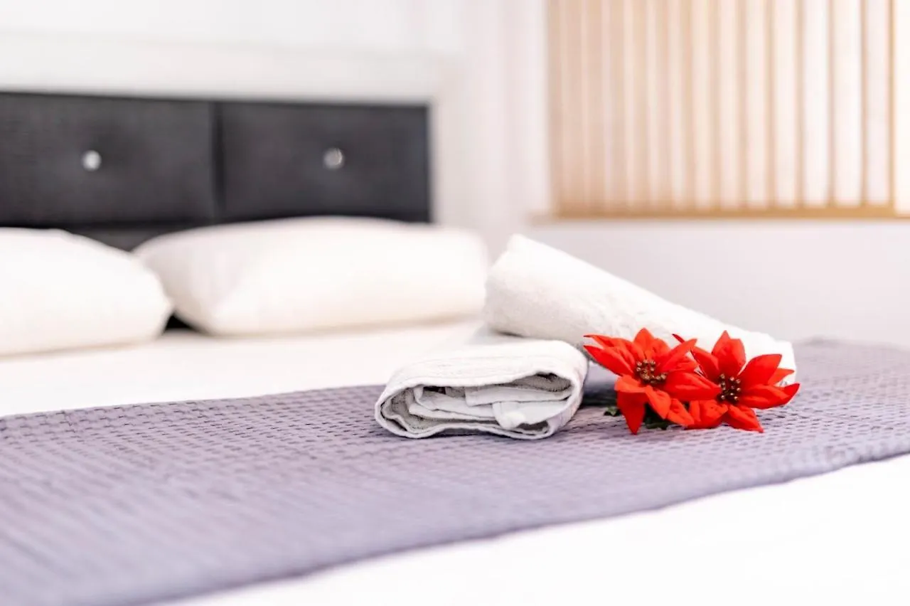Twinstars Superior Apartment Yerakini